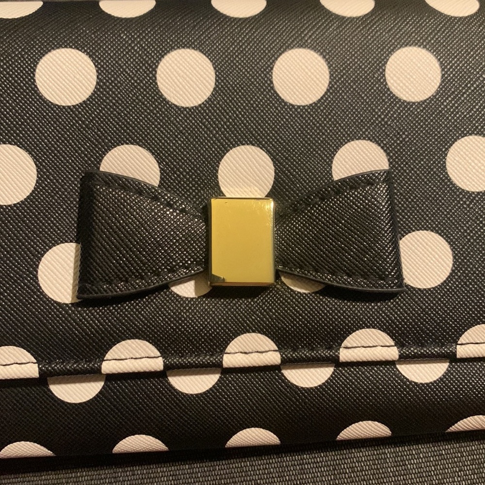 NWOT APT 9 wallet - Picture 5 of 7